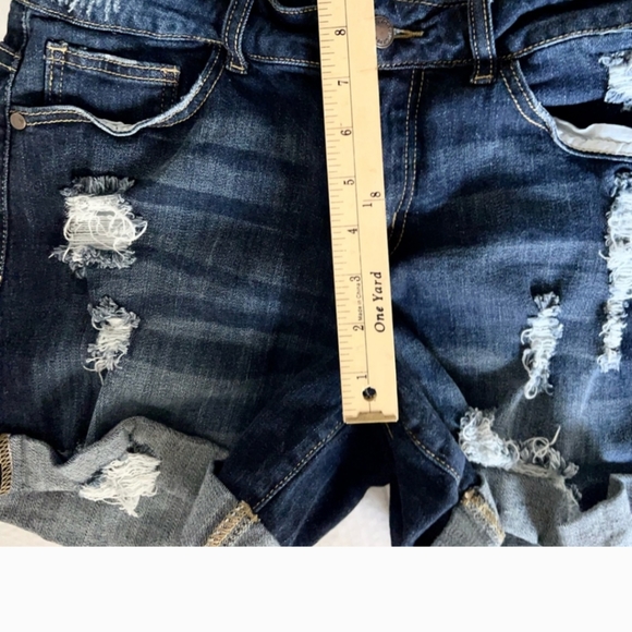 Judy Blue Distressed Denim  jean Shorts Women Size L Blue - Picture 3 of 4